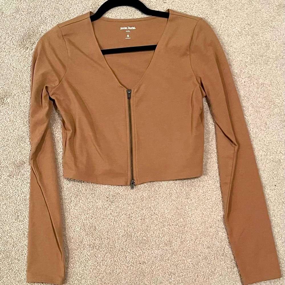 tan long sleeve zip up top
